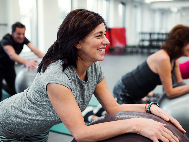 Movimentos para o corpo: atividades que mantêm a coluna sempre jovem