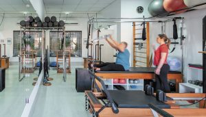 reeducacao-postural-global-rpg-e-pilates-voce-sabe-qual-a-diferenca-e-como-cada-um-pode-te-ajudar-capa